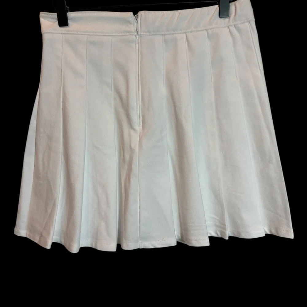 Hollister White Women's Lined Activewear Costal Pleated Skirt Sz Medium